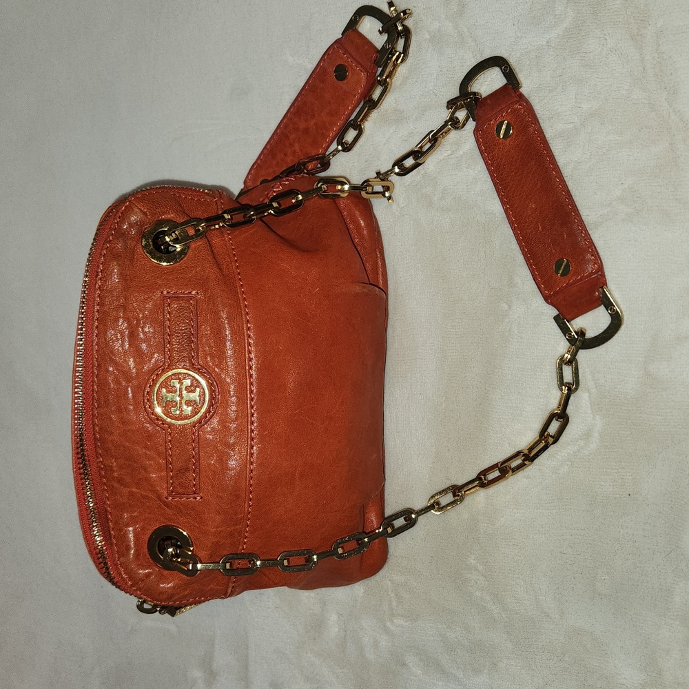 Small Tory Burch shoulder/cross body bag